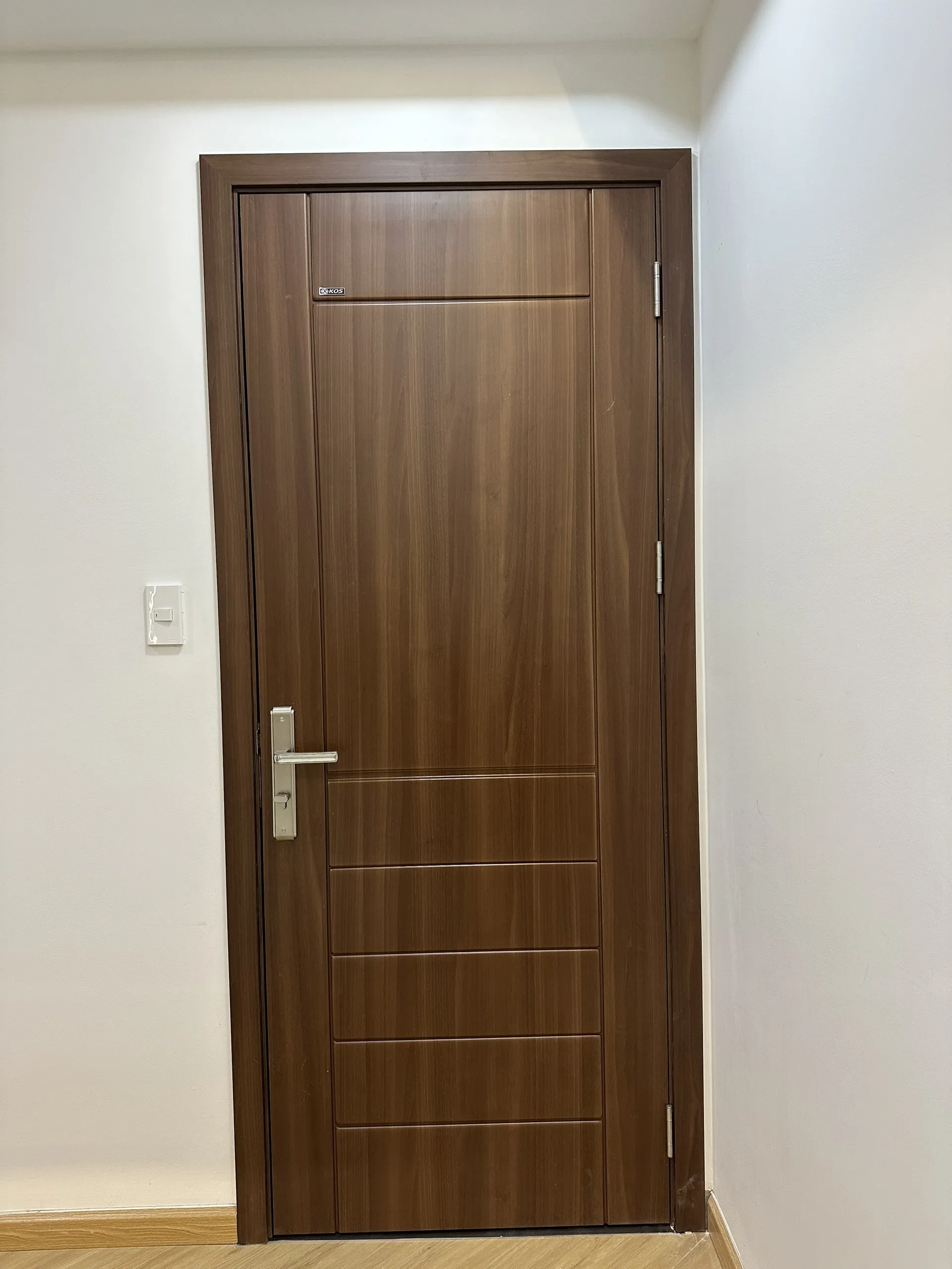 CỬA NHỰA ABS HÀN QUỐC GIÁ RẼ - MỚI NHẤT 2024