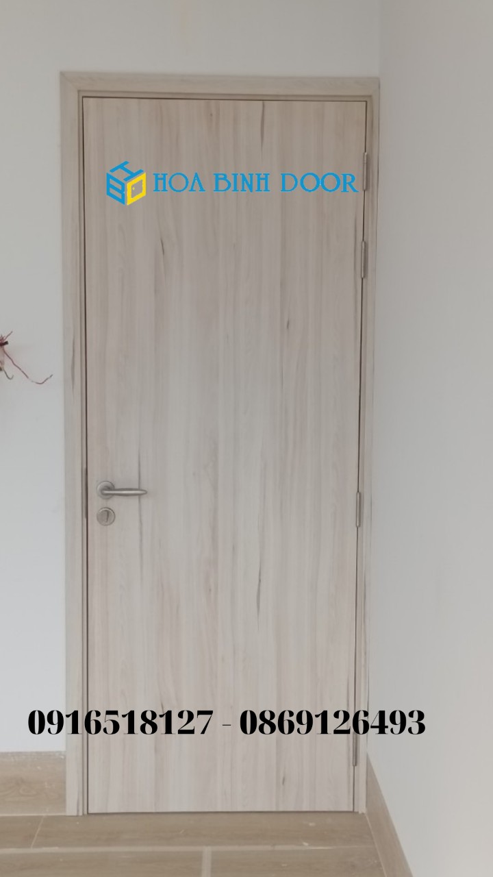 Cửa gỗ công nghiệp MDF tại Hóc Môn - Báo giá