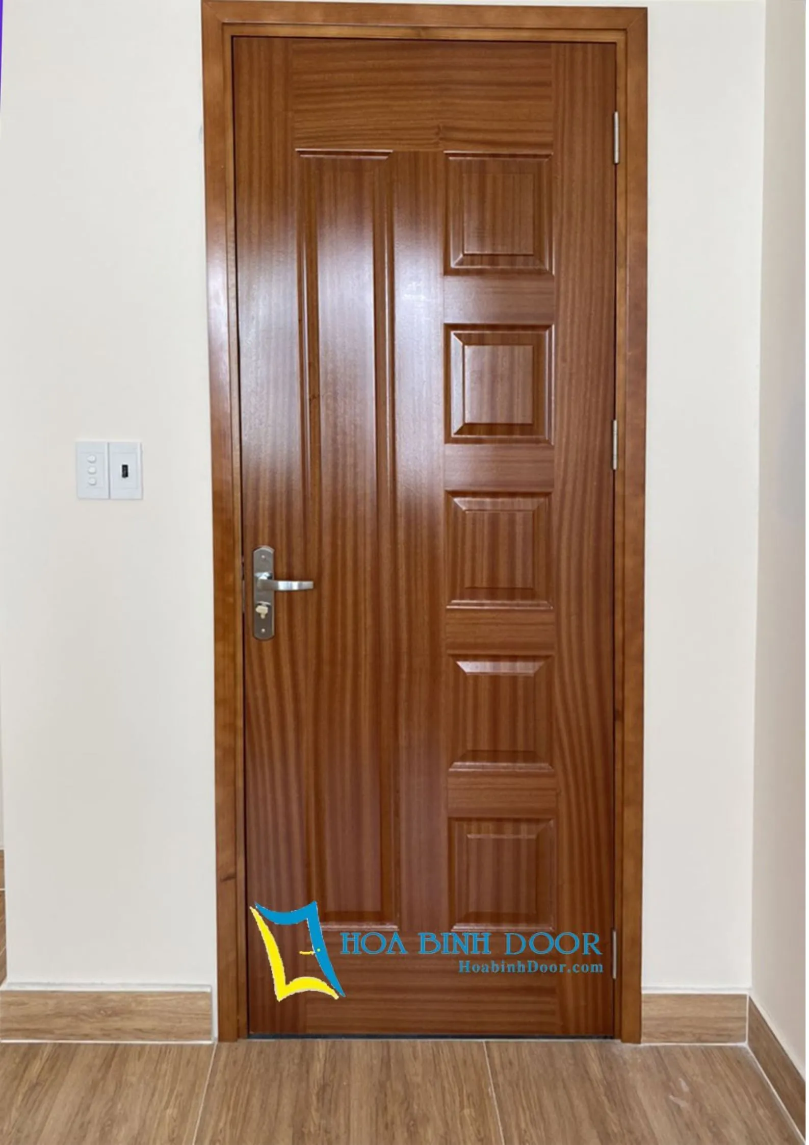 Cửa gỗ HDF Veneer tại Khánh Hòa